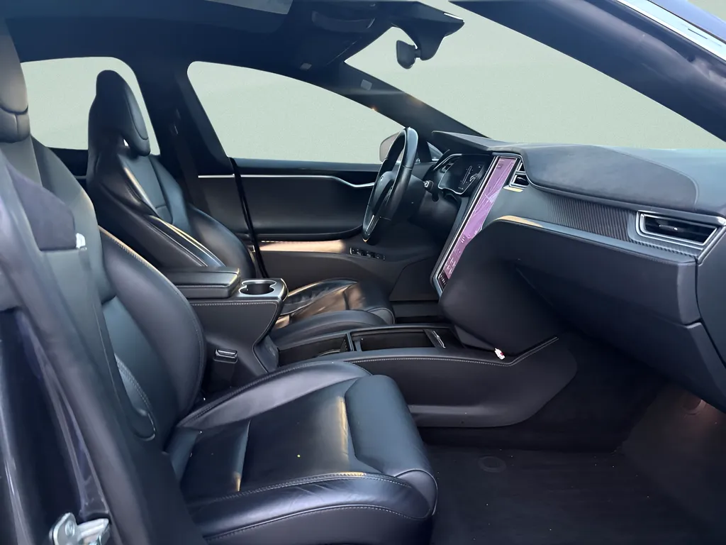 2017 Tesla Model S 90D - Photo 16