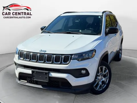 White 2023 Jeep Compass Latitude Lux for sale in Milford, CT
