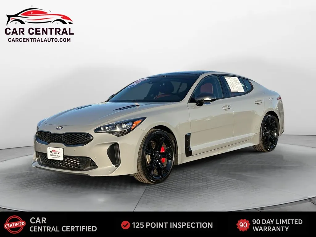 2021 Kia Stinger GT2's photo
