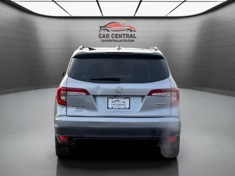 More photos of 2021 Honda Pilot Special Edition at Car Central Milford, CT