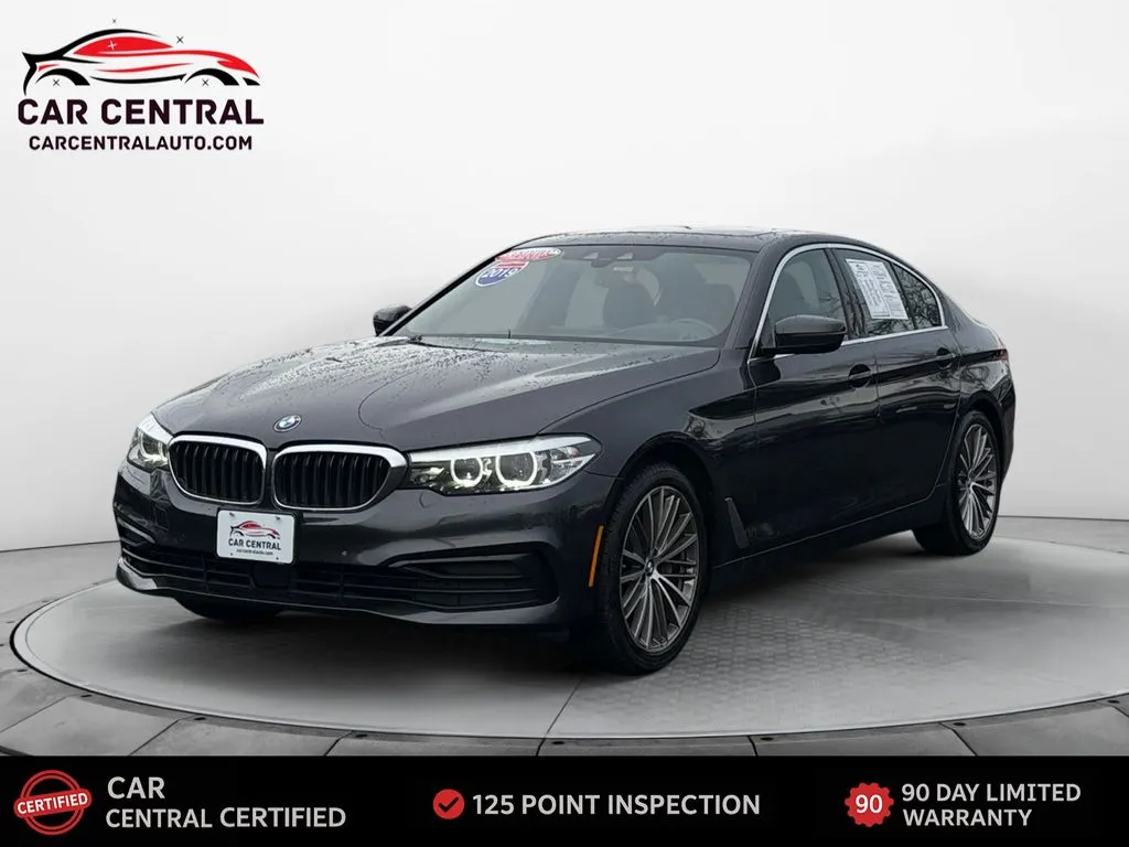 2019 BMW 5 Series 540's photo