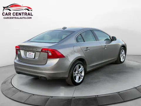 More photos of 2015 Volvo S60 T5 Platinum at Car Central Milford, CT
