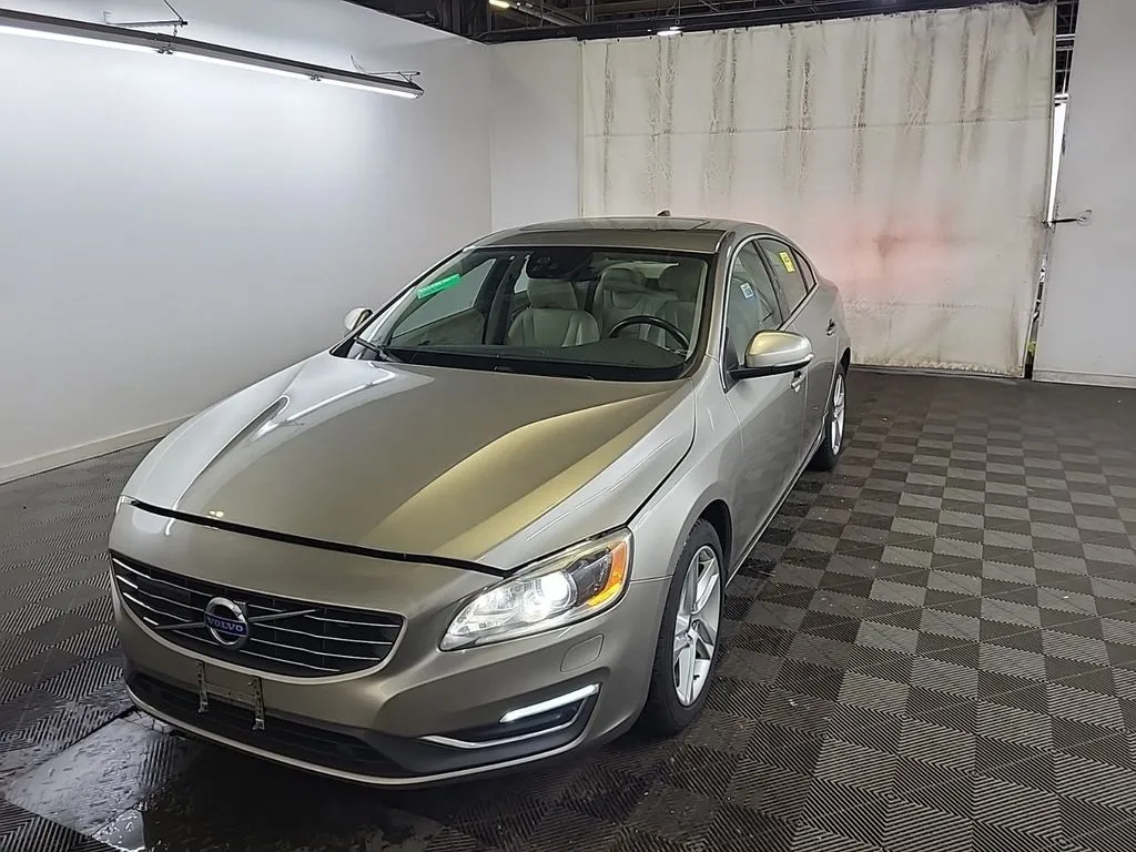 Green 2015 Volvo S60 T5 Platinum for sale in Milford, CT