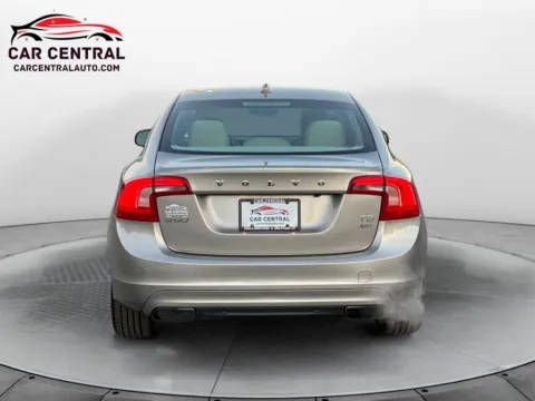 More photos of 2015 Volvo S60 T5 Platinum at Car Central Milford, CT