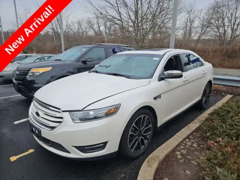 White 2019 Ford Taurus Limited for sale in Milford, CT