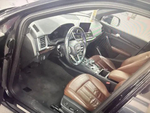 More photos of 2018 Audi Q5 2.0T at Car Central Milford, CT