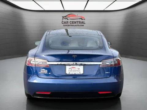 More photos of 2016 Tesla Model S 75D at Car Central Milford, CT