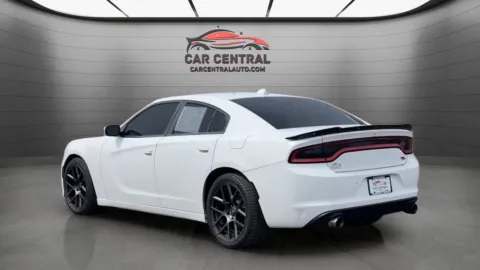 More photos of 2016 Dodge Charger R/T at Car Central Milford, CT