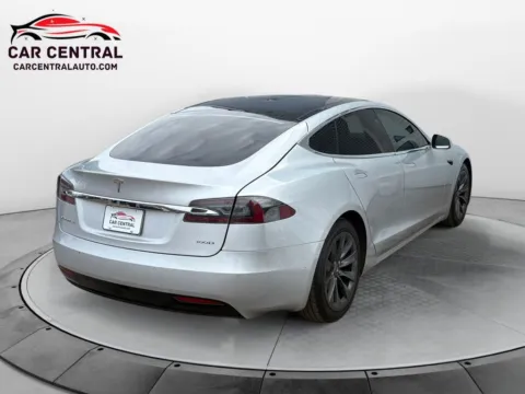 More photos of 2018 Tesla Model S P100D at Car Central Milford, CT