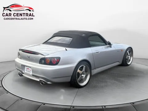 More photos of 2005 Honda S2000 at Car Central Milford, CT