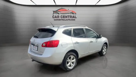 More photos of 2011 Nissan Rogue SV at Car Central Milford, CT