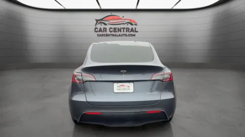 More photos of 2022 Tesla Model Y Long Range at Car Central Milford, CT