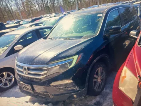 Red 2016 Honda Pilot EX-L for sale in Milford, CT