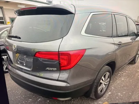 More photos of 2017 Honda Pilot EX-L at Car Central Milford, CT