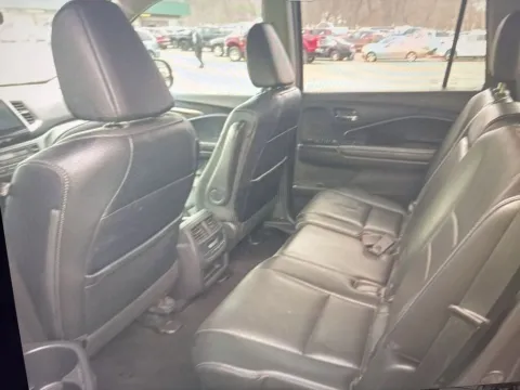 More photos of 2017 Honda Pilot EX-L at Car Central Milford, CT