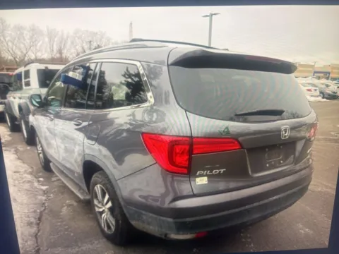 More photos of 2016 Honda Pilot EX-L at Car Central Milford, CT