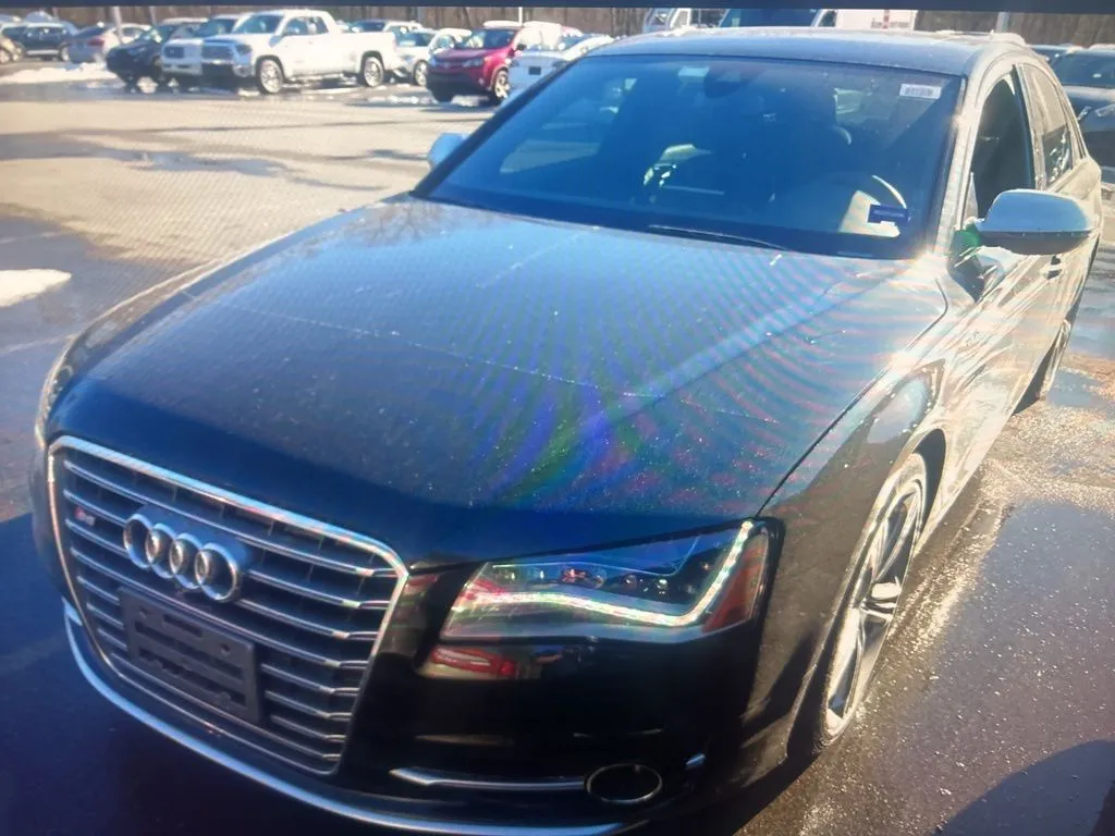 2013 Audi S8
