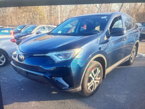 Red 2018 Toyota RAV4 LE for sale in Milford, CT