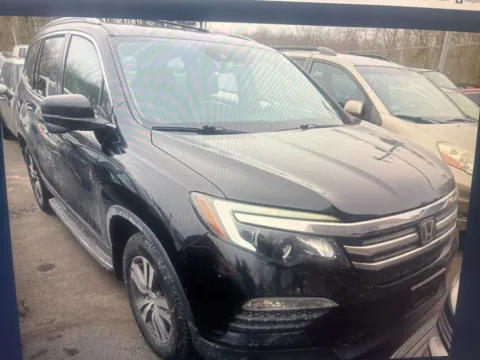 More photos of 2016 Honda Pilot EX-L at Car Central Milford, CT