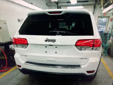 More photos of 2015 Jeep Grand Cherokee Limited at Car Central Milford, CT