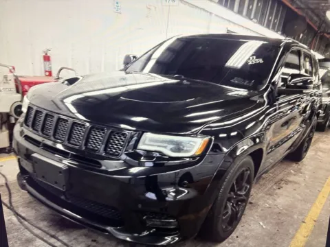 Black 2017 Jeep Grand Cherokee SRT for sale in Milford, CT