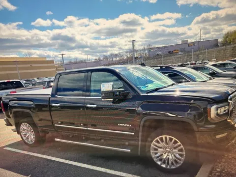 More photos of 2016 GMC Sierra 1500 Denali at Car Central Milford, CT