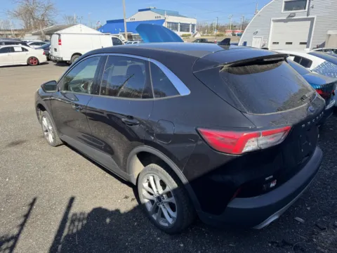 More photos of 2020 Ford Escape SE at Car Central Milford, CT