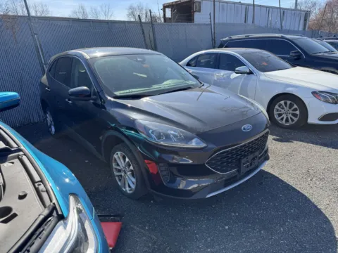 Photos of 2020 Ford Escape SE for sale in Milford, CT at Car Central Milford