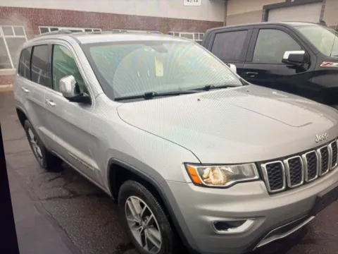 Another view of 2017 Jeep Grand Cherokee Limited for sale in Milford, CT at Car Central Milford