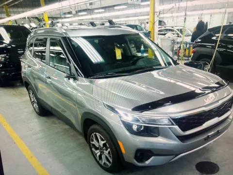 More photos of 2022 Kia Seltos EX at Car Central Milford, CT