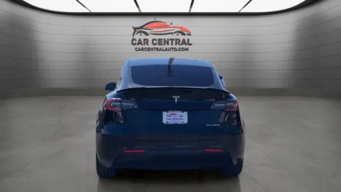 More photos of 2021 Tesla Model Y Long Range at Car Central Milford, CT