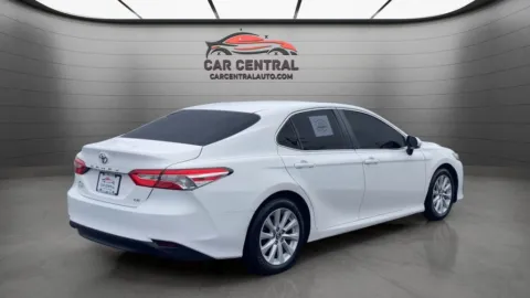 More photos of 2018 Toyota Camry LE at Car Central Milford, CT