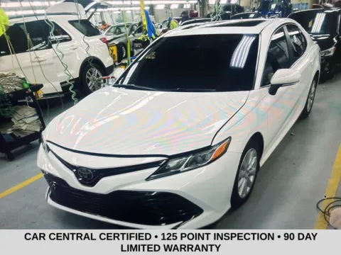 White 2018 Toyota Camry LE for sale in Milford, CT