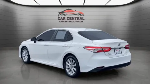 More photos of 2018 Toyota Camry LE at Car Central Milford, CT