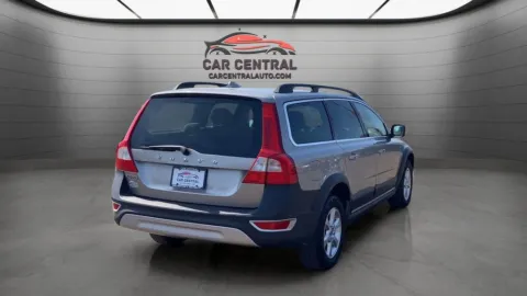 More photos of 2013 Volvo XC70 3.2 Premier at Car Central Milford, CT
