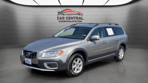 Green 2013 Volvo XC70 3.2 Premier for sale in Milford, CT