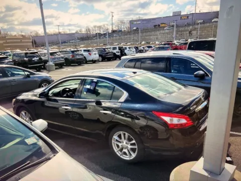 Photos of 2009 Nissan Maxima 3.5 SV for sale in Milford, CT at Car Central Milford