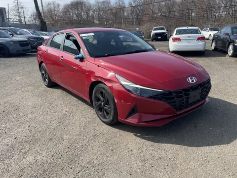 Another view of 2022 Hyundai ELANTRA SEL for sale in Milford, CT at Car Central Milford
