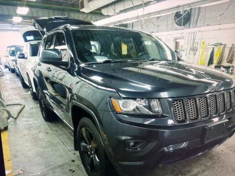 More photos of 2015 Jeep Grand Cherokee Altitude at Car Central Milford, CT