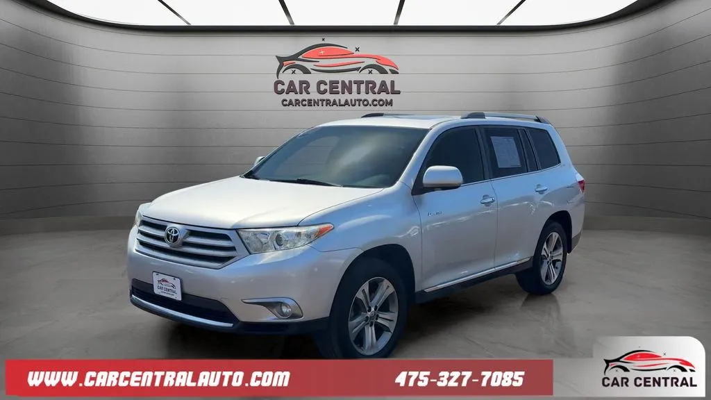 Silver 2011 Toyota Highlander Limited for sale in Milford, CT