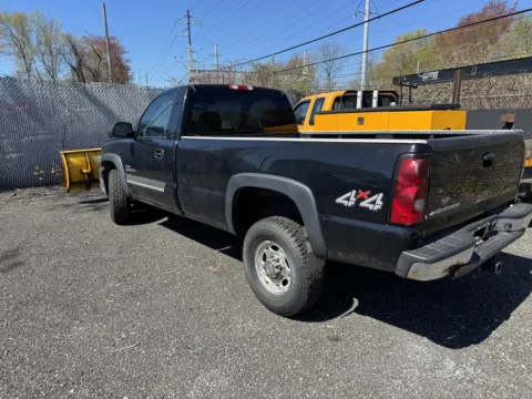 More photos of 2004 Chevrolet Silverado 2500HD at Car Central Milford, CT