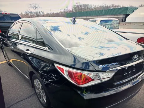 Photos of 2015 Hyundai Sonata Hybrid Limited for sale in Milford, CT at Car Central Milford
