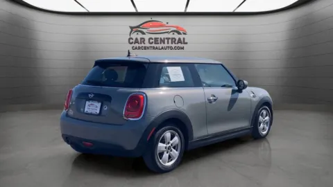 More photos of 2020 MINI Cooper at Car Central Milford, CT