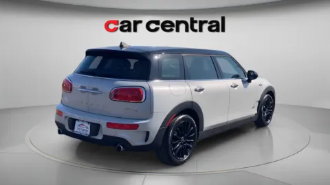 More photos of 2019 MINI Cooper S Clubman Signature at Car Central Milford, CT