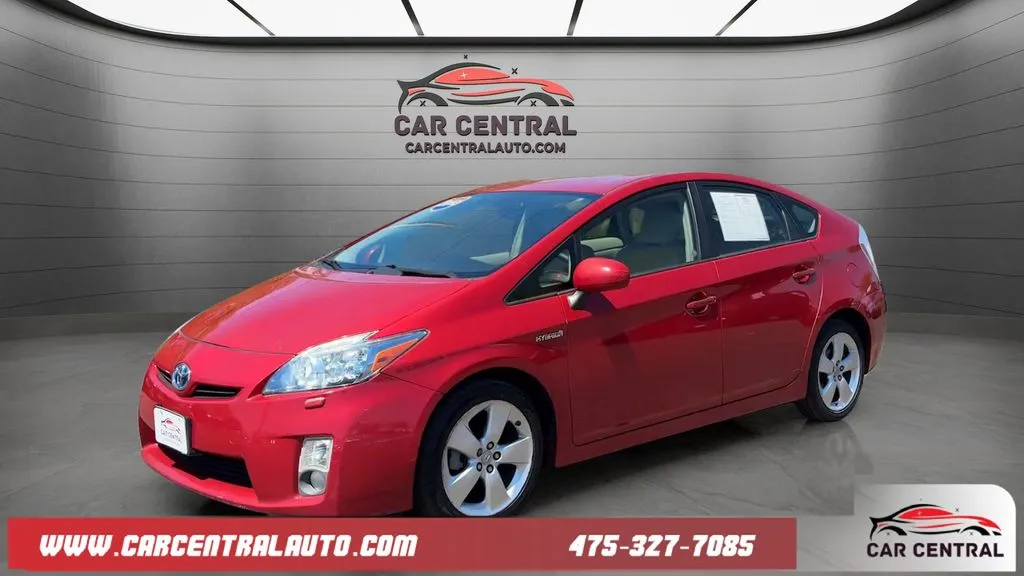 2010 Toyota Prius V's photo