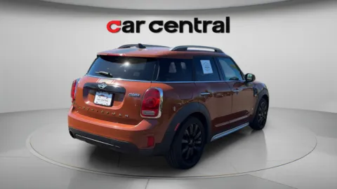 More photos of 2018 MINI Cooper Countryman ALL4 Carbon Black at Car Central Milford, CT
