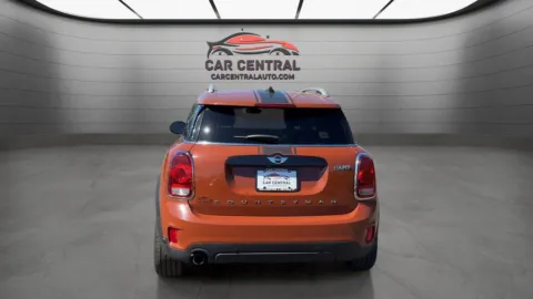 More photos of 2018 MINI Cooper Countryman ALL4 Carbon Black at Car Central Milford, CT