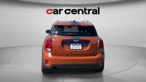 More photos of 2018 MINI Cooper Countryman ALL4 Carbon Black at Car Central Milford, CT