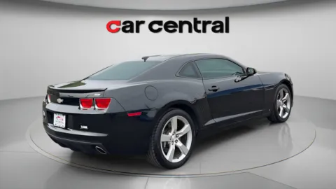 More photos of 2010 Chevrolet Camaro SS at Car Central Milford, CT