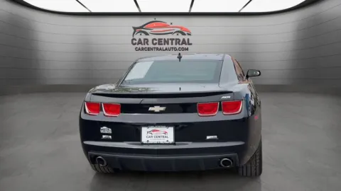More photos of 2010 Chevrolet Camaro SS at Car Central Milford, CT